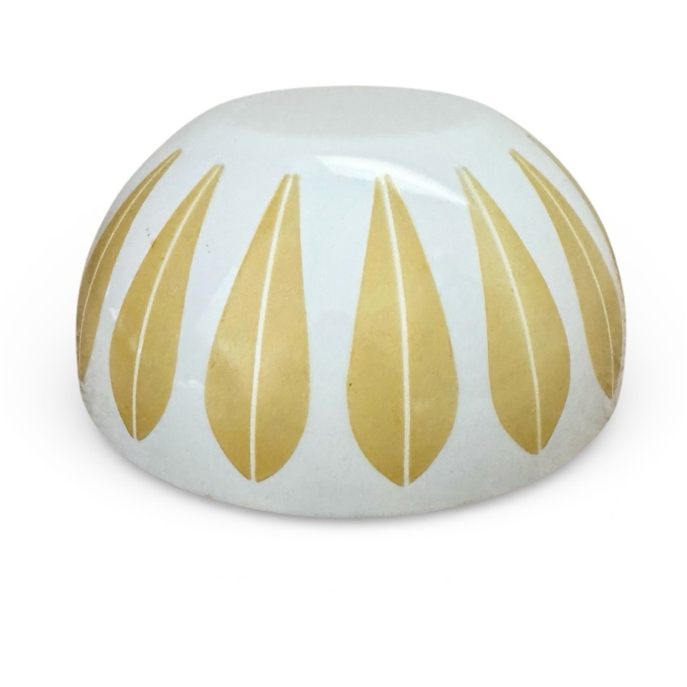 Vintage Cathrineholm Norway Enamelware 8″ Lotus Bowl  - Mustard Yellow & White - Picture 4 of 16